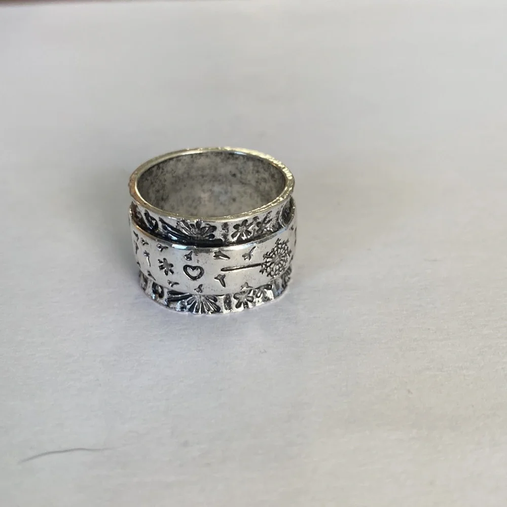 A silver toned ring “ I Am enough” size 9 - Picture 2 of 3